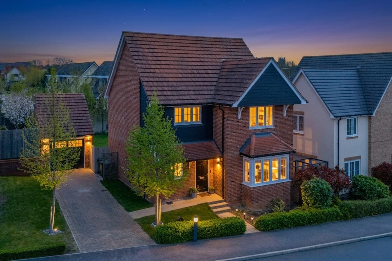Hills Drive, Newport, CB11